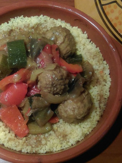 Una foto de Cous-cous con albóndigas de cordero