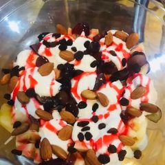 A picture of Creamy Fruit & Nuts Salad 🍌🍇🍎🥜.