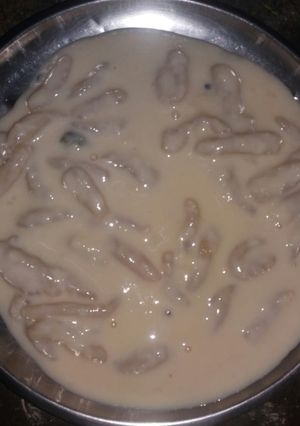 A picture of Chusi pitha.