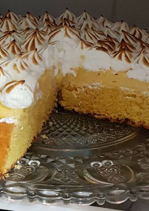 Foto principal de Bizcocho de crema de limón 🍋 y merengue