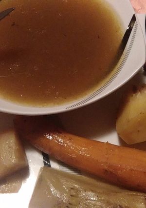 A picture of Pot au feu.