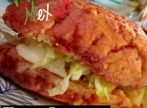 Una foto de Pambazos tradicionalmente deliciosos