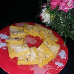A picture of Mango  coconut barfi.