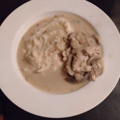 A picture of Chicken Stroganoff.