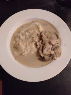 A picture of Chicken Stroganoff.