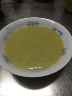 Una foto de Puré de calabacín con aceite de oliva