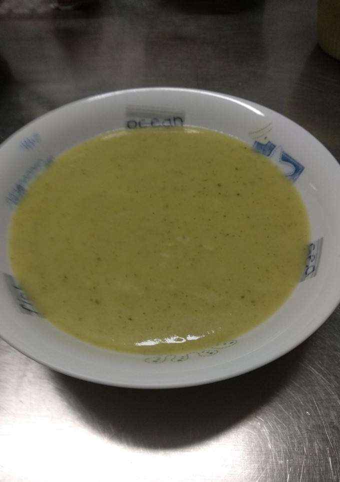 Una foto de Puré de calabacín con aceite de oliva