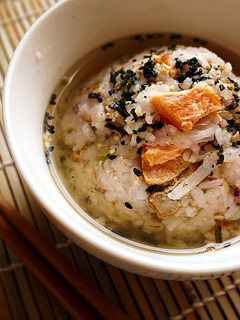 鮭魚蘿蔔絲茶泡飯 的食譜成品照片