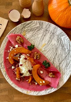 Une photo de ☆Crêpes Salées, Betterave, Butternut et Feta☆