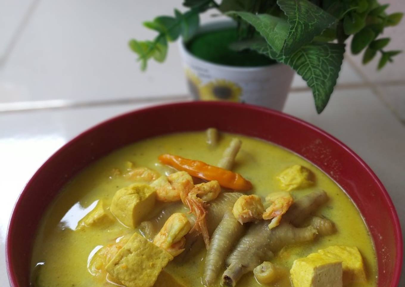 Gulai udang tahu ceker