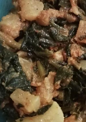 A picture of Potato spinach.