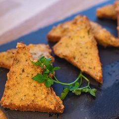 Shrimp toast A picture of Shrimp toast.