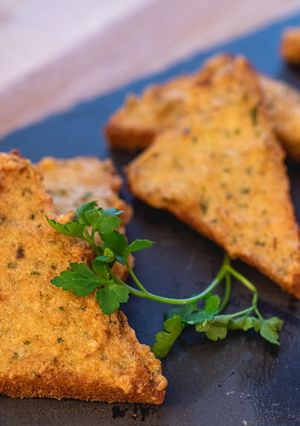 A picture of Shrimp toast.