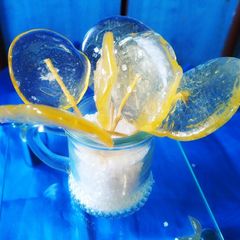 A picture of Honey sugar candy.