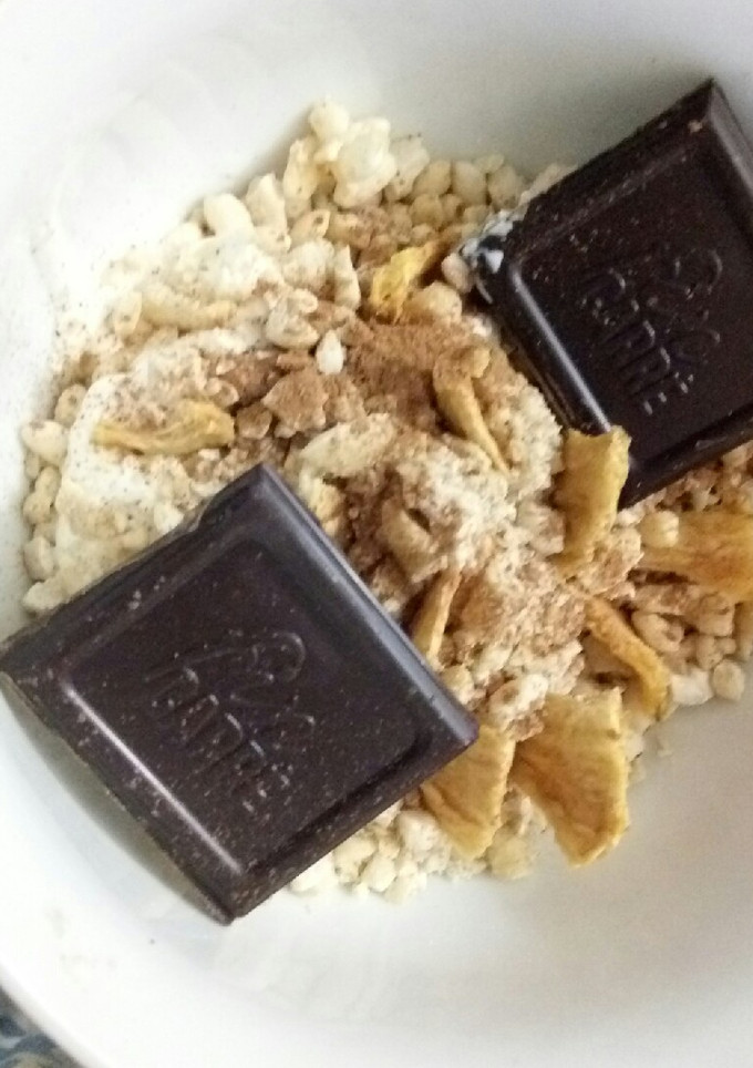 Una foto de Yogur mezcla+fruta