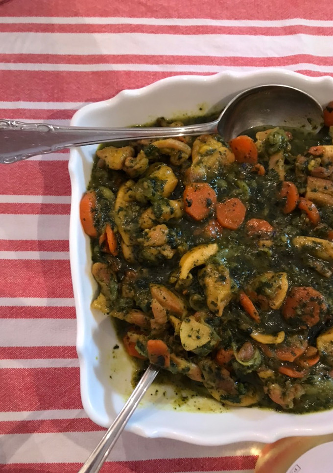 Una foto de Pollo al curry con verduras