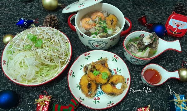 Bún hải sản nấm rơm