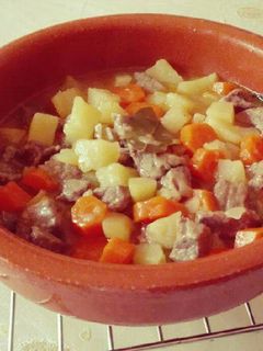 Una foto de Estofado de carne con cerveza