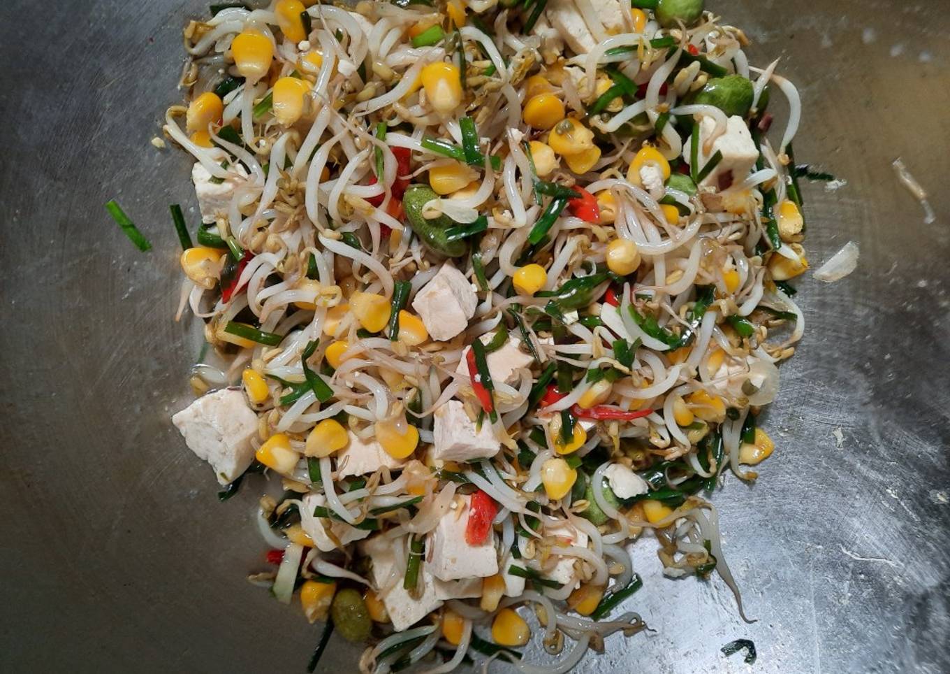 Tumis toge kucai tahu pete