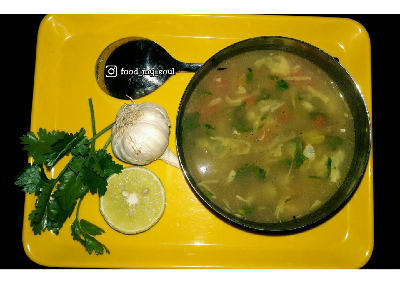 Lemon soup with coriander