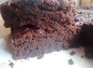 Una foto de Torta de chocolate y remolacha -estilo brownie- VEGAN!