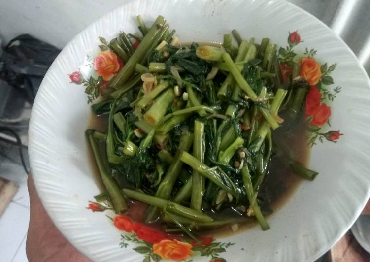 dari awal hingga akhir Membuat Tumis Kangkung Darat Anti Gagal