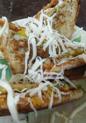 A picture of Bell pepper sandwich.