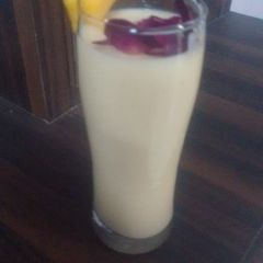 A picture of Mango shake.