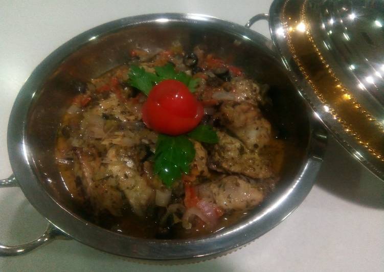 دجاج صحى بالاعشاب