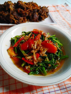 Foto resep Tumis kangkung super simpel