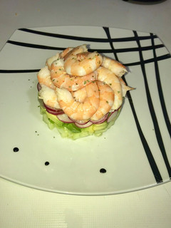 Una foto de Ensalada de langostinos
