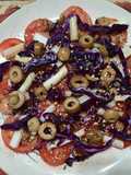 Tomate, apio, olivas y col
