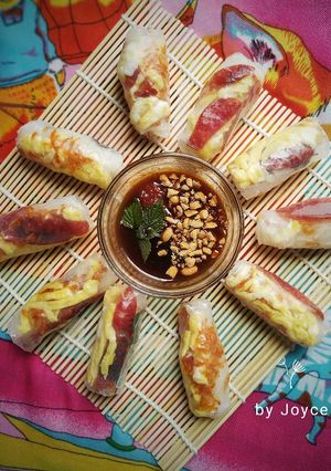 Hình của món Bò bía mặn chấm tương đen.
