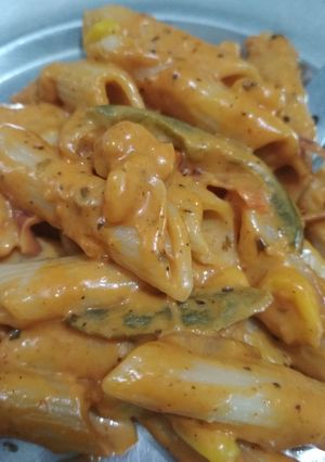 A picture of Red sauce pasta.