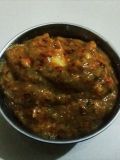 कैरी और पुदीने की चटनी (keri aur pudine ki chutney recipe in Hindi) रेसिपी मुख्य फोटो