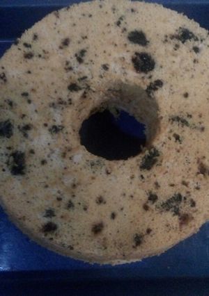 Foto resep Strawberry Oreo Milk Chiffon Cake 🍓