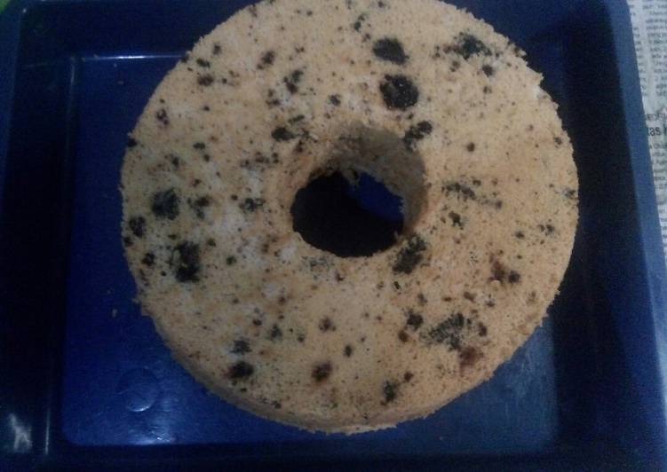 Strawberry Oreo Milk Chiffon Cake 🍓