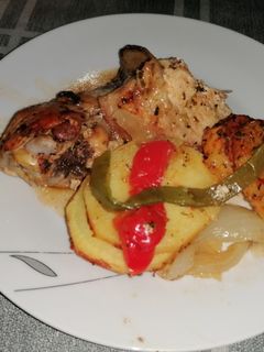 Una foto de Pollo a las finas hierbas