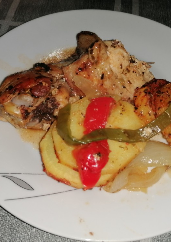 Una foto de Pollo a las finas hierbas