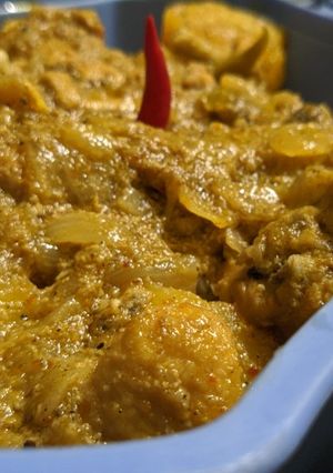 A picture of Ghee Chicken.