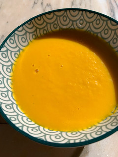 Una foto de Crema de zanahoria y calabacín con puerro