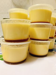 Hình của món Flan hấp mềm mịn.