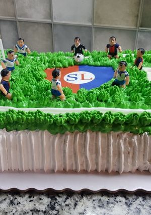 Una foto de Torta de cumple "Cancha de fútbol"