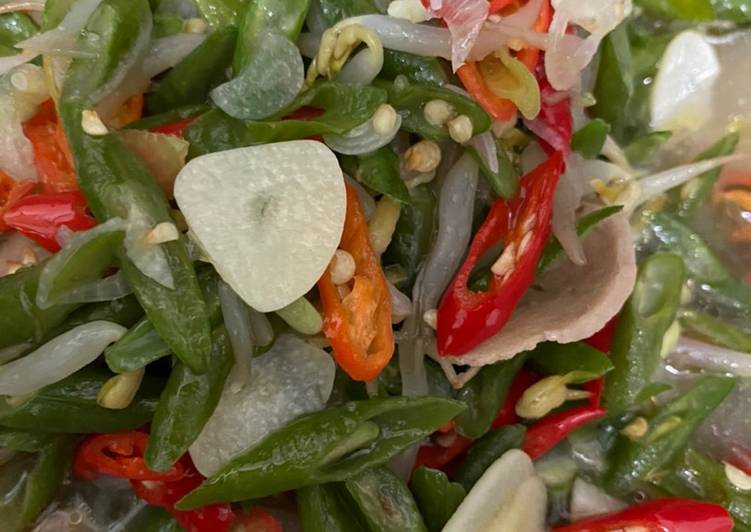 - Tumis Kacang Panjang + Toge -