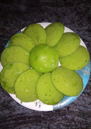 A picture of Idli cake.