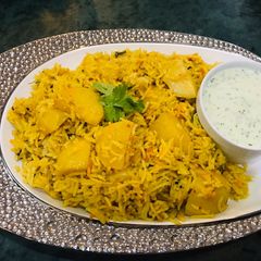 A picture of Achari aalu pulao.