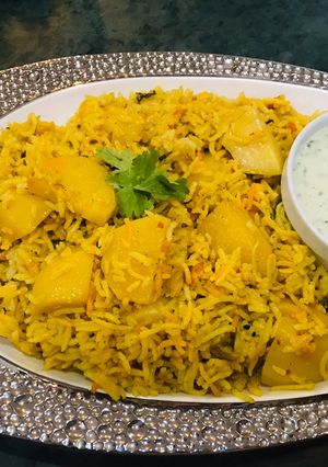 A picture of Achari aalu pulao.