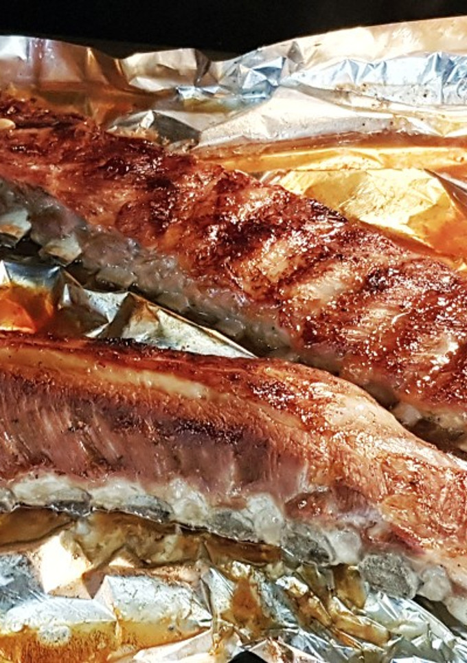 Una foto de Costillas de cerdo agridulces con hierbas provenzales al whisky