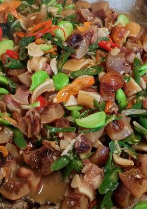 Foto resep Oseng kikil pete cabe ijo