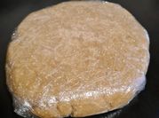 Una foto de masa integral para quiche